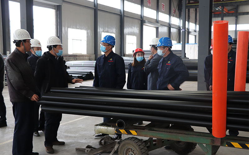 4月2日，省市場(chǎng)監(jiān)督管理局副主任蒞臨我公司開(kāi)展調(diào)研幫扶